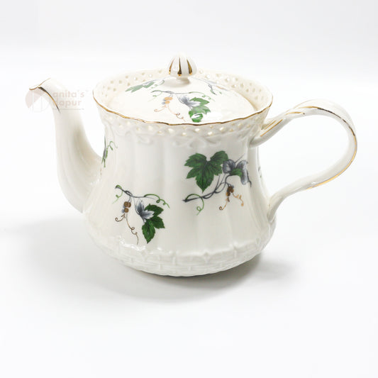 English Green Leaf Tea Pot